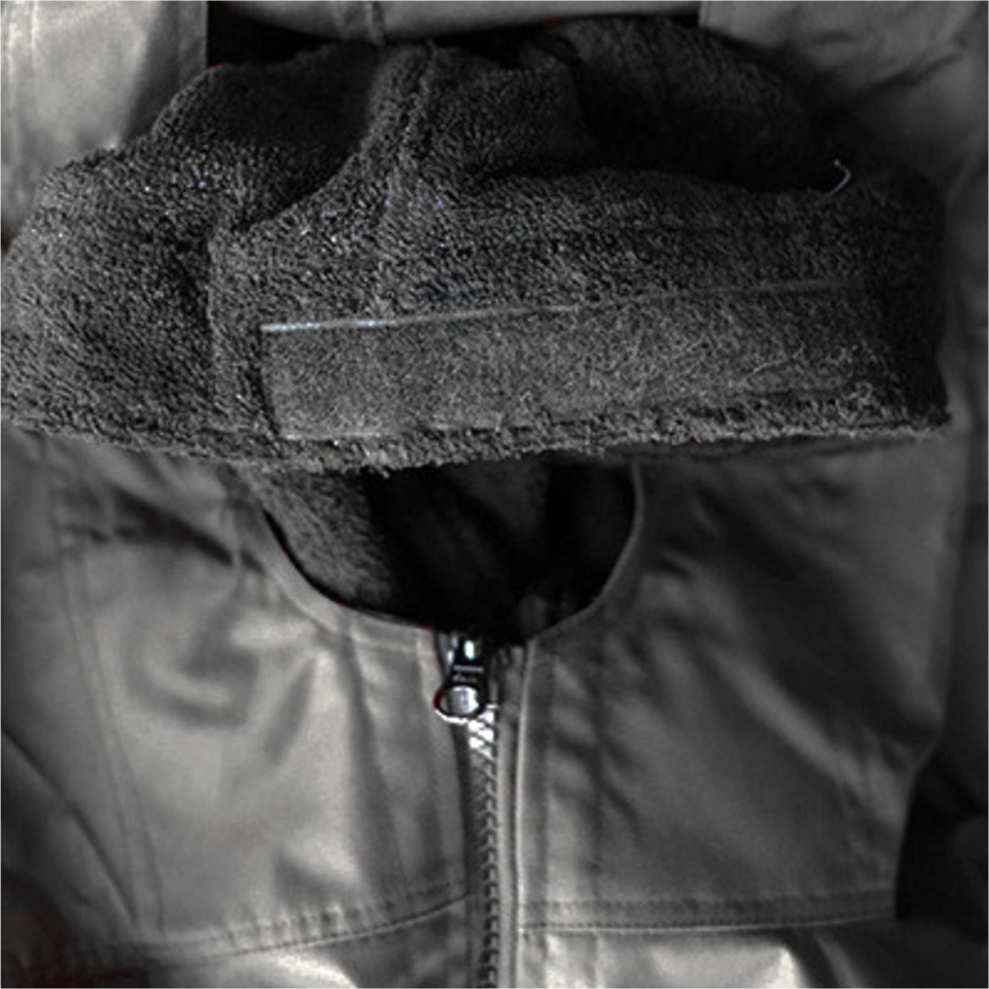 2025 Northcore Beach Basha Pro 4 Season Changing Robe / Poncho NOCO24J - Black